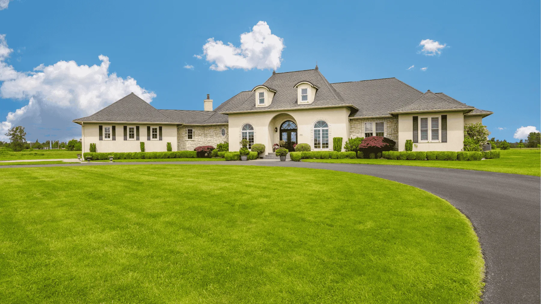 Professional exterior painting project in Greater Richmond by That 1 Painter