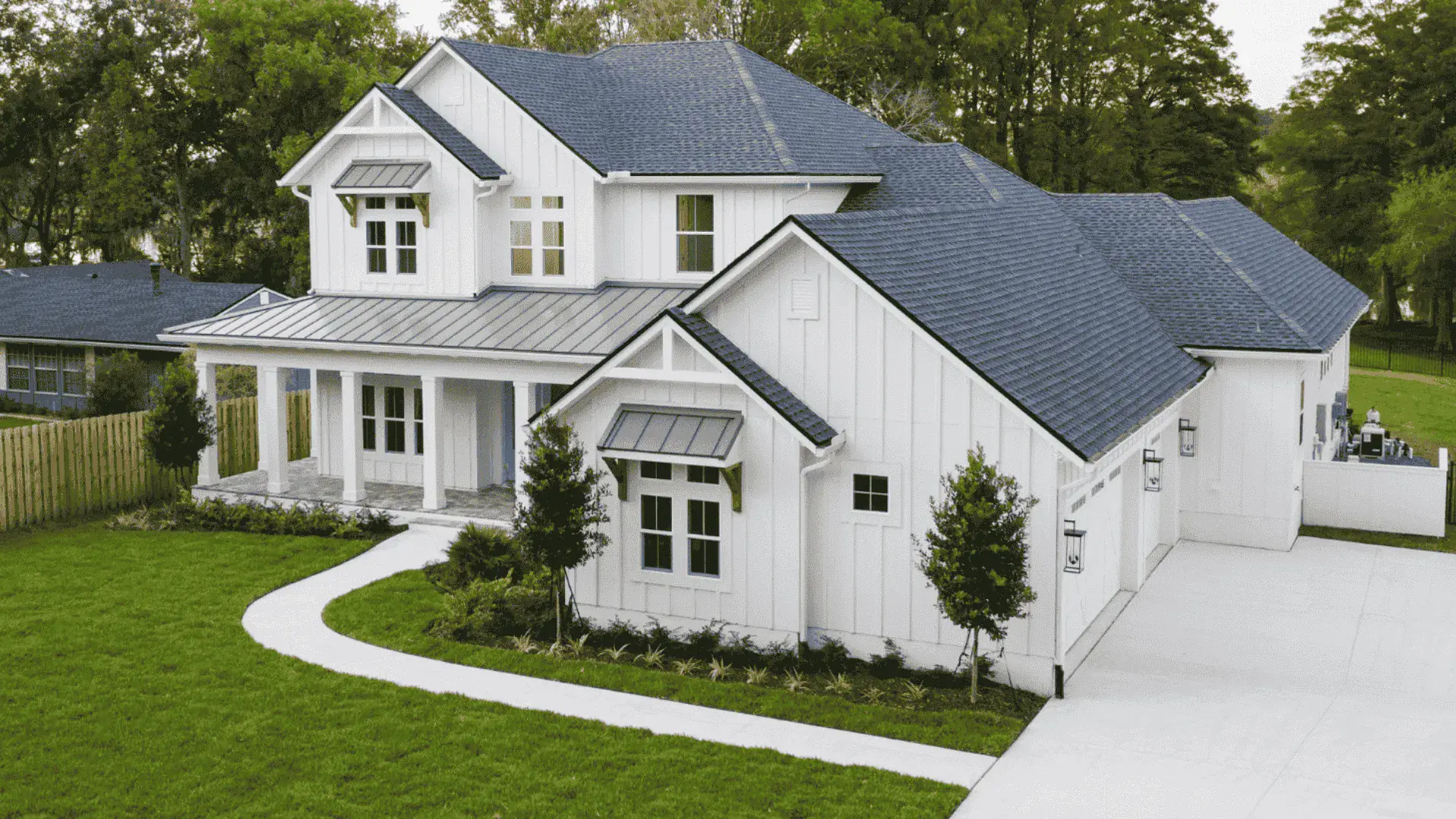 Professional exterior painting project in Cleveland by That 1 Painter