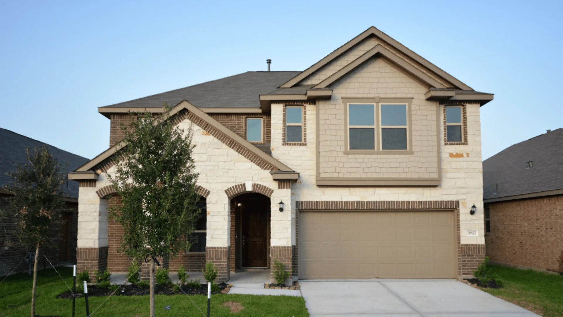 Professional exterior painting project in San Antonio by That 1 Painter
