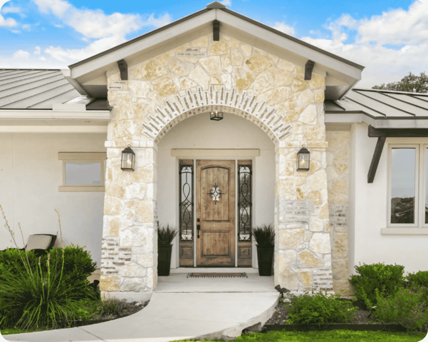 Professional exterior painting project in San Marcos by That 1 Painter