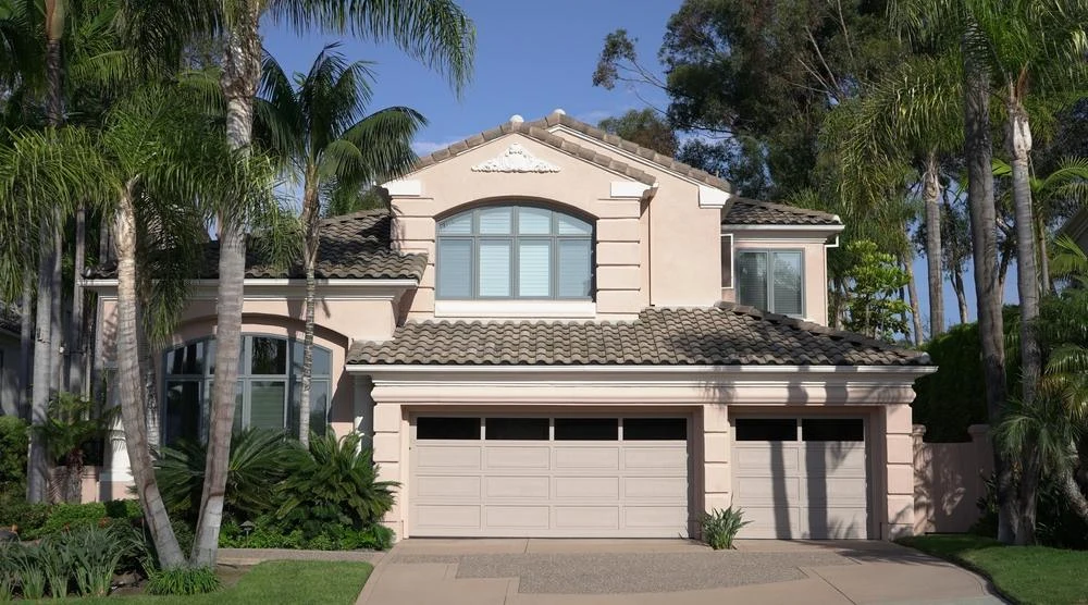 Professional exterior painting project in Ontario - Fontana by That 1 Painter
