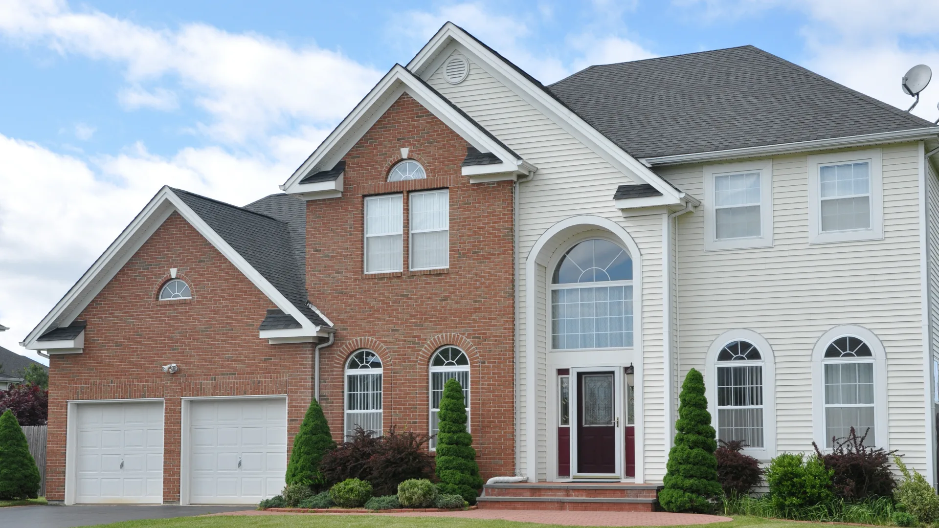 Professional exterior painting project in Chattanooga by That 1 Painter