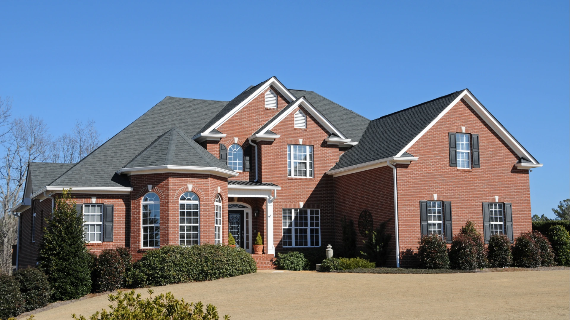 Professional exterior painting project in Williamsburg by That 1 Painter