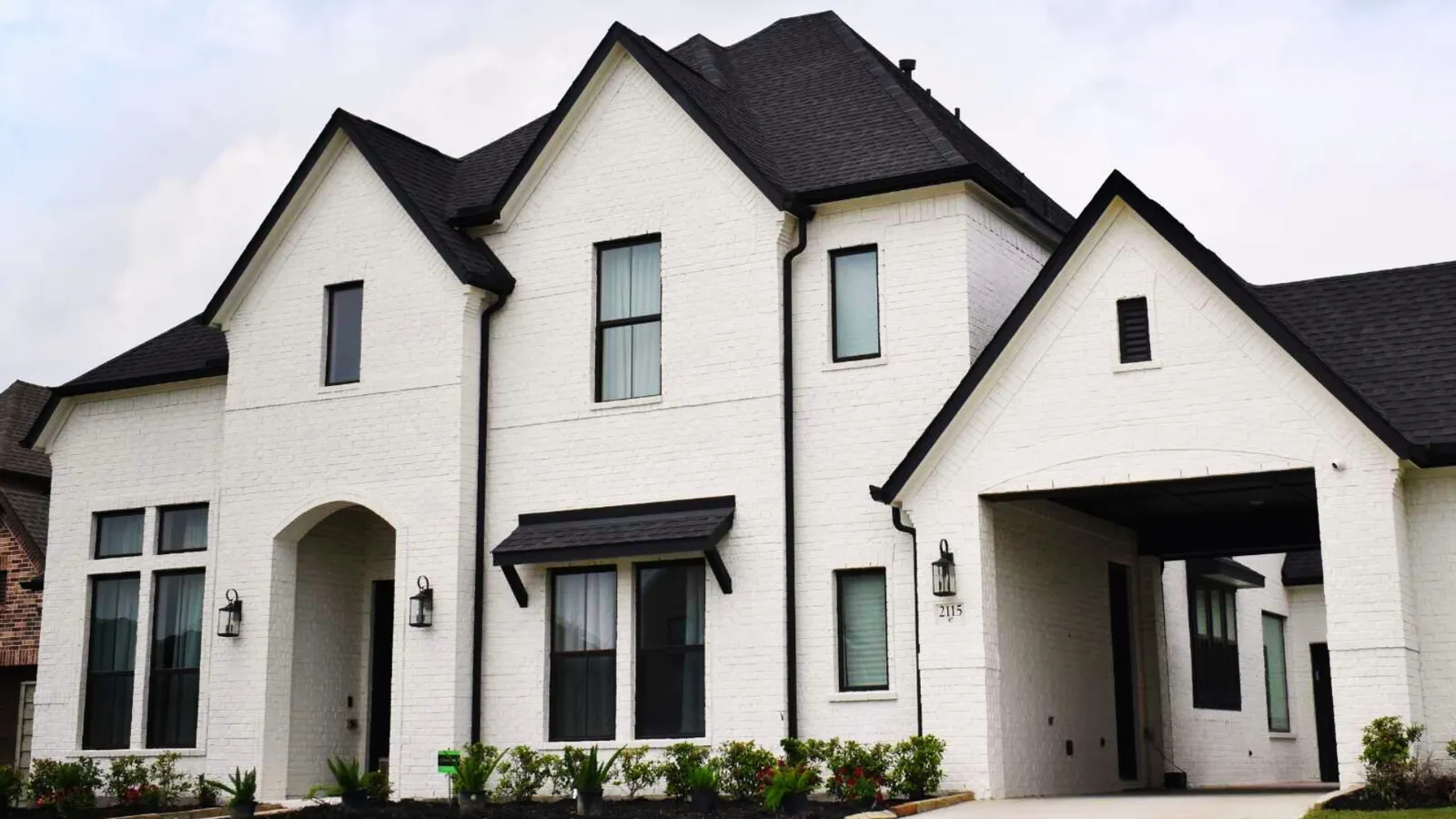 Professional exterior painting project in Bastrop by That 1 Painter