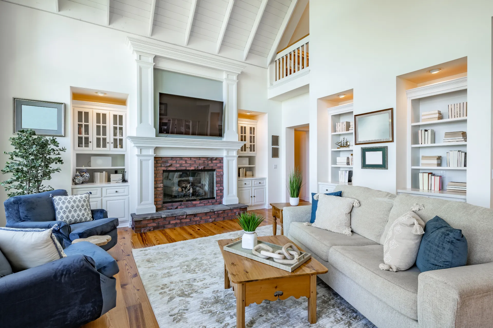Professional interior painting project in Cleveland by That 1 Painter