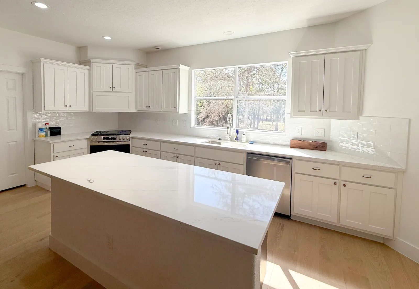 Professional cabinet & interior painting project in Essex by That 1 Painter