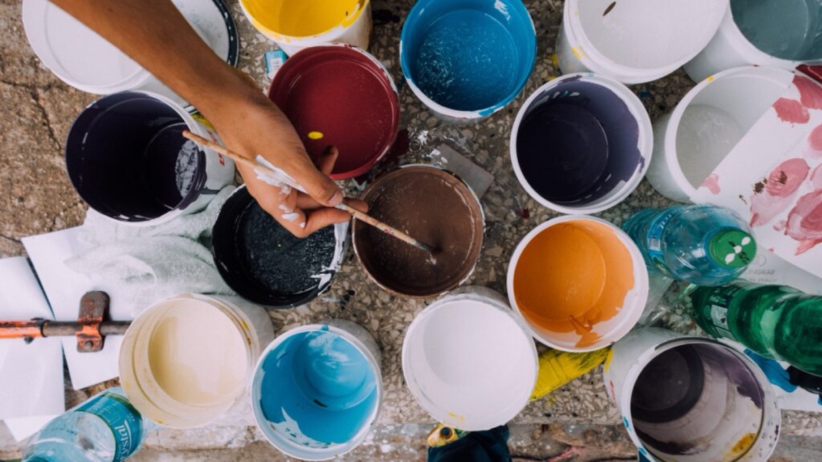 Oil Based Paint VS Latex Paint | 1 Might Just Be Better