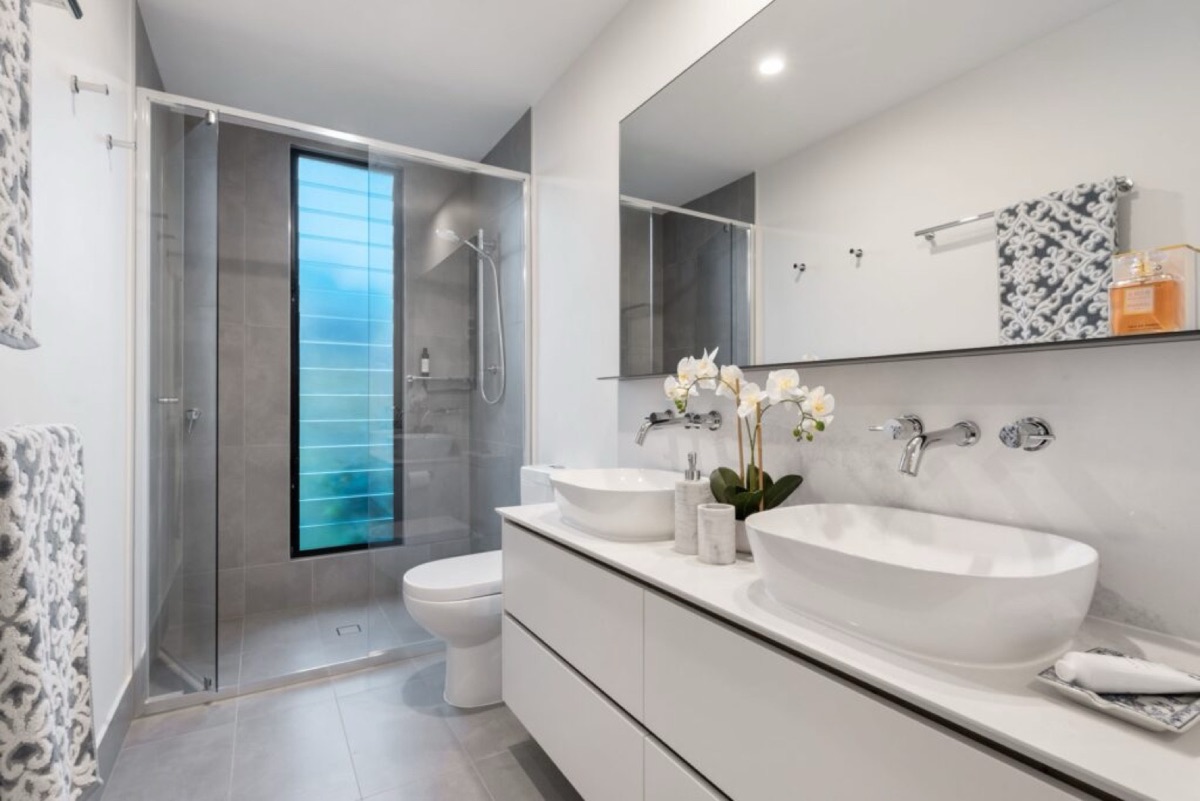 Whats the Best Paint for Kitchen and Bathrooms?